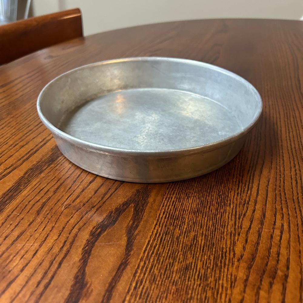 WEAR-EVER | Numbered (No. 2713) Vintage Aluminum 8” x 1 1/2” Round Baking Pan